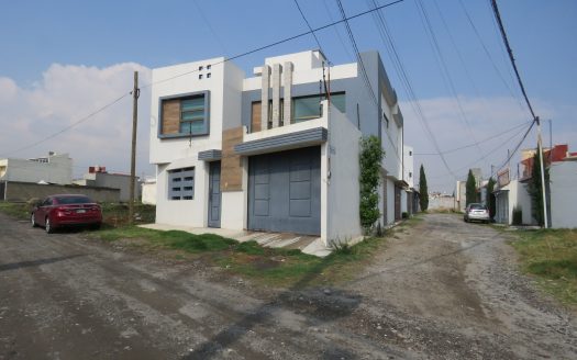 Casa en Venta en Cacalomacán, Nogales, Capultitlán, Estado de México, 045-CV-ME-CN